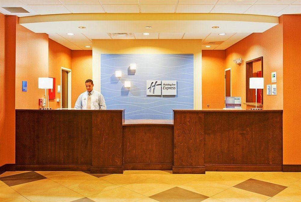 Holiday Inn Express & Suites Morrilton By Ihg Buitenkant foto